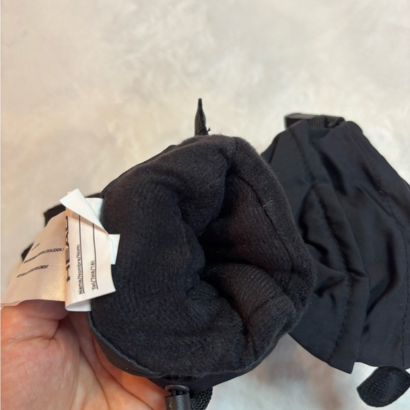 New Head Mittens Black Insulated Gloves with Adjustable Straps Size M (6-10) - Picture 7 of 10
